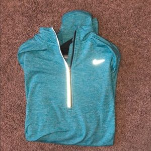 NWOT M teal Nike DriFit shirt